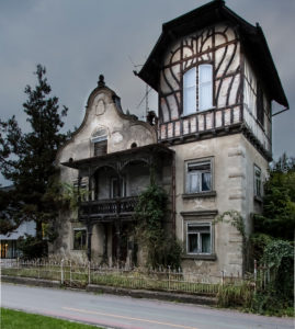 deserted house deserted house