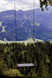 Swing in the forest in Garmisch-Partenkirchen / Instagram hotspot Swing in the forest in Garmisch-Partenkirchen / Instagram hotspot
