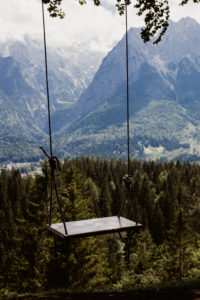 Swing in the forest in Garmisch-Partenkirchen / Instagram hotspot Swing in the forest in Garmisch-Partenkirchen / Instagram hotspot