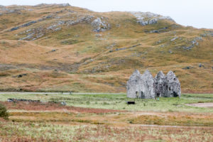 Landschaft in Schottlands Highlands Beinn Dubh Ruine Landschaft in Schottlands Highlands Beinn Dubh Ruine