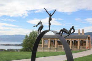 Skulptur in Mission Hill Winery in West Kelowna, Kanada Skulptur in Mission Hill Winery in West Kelowna, Kanada