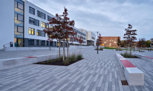 Deutschland, Sachsen-Anhalt, Halle (Saale), Martin-Luther-Universität, Der Steintor-Campus, eröffnet 2015, Architektur: Eßmann, Gärtner, Nieper Architekten, Därr Landschaftsarchitekten Deutschland, Sachsen-Anhalt, Halle (Saale), Martin-Luther-Universität, Der Steintor-Campus, eröffnet 2015, Architektur: Eßmann, Gärtner, Nieper Architekten, Därr Landschaftsarchitekten