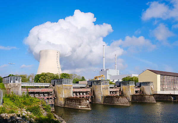 Bildagentur | mauritius images | Isar Nuclear Power Plant, Niederaichbach  hydro plant, near Landshut, Bavaria, Germany