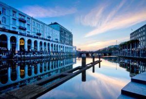 Hamburg, city, Alsterarkaden, morning light Hamburg, city, Alsterarkaden, morning light