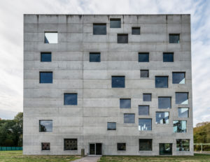 Essen, Nordrhein-Westfalen, Deutschland, Zollverein-Kubus oder Sanaa-Gebäude In Essen Stoppenberg nahe der Zeche Zollverein, Essen, Nordrhein-Westfalen, Deutschland, Zollverein-Kubus oder Sanaa-Gebäude In Essen Stoppenberg nahe der Zeche Zollverein,