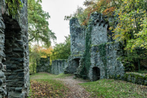 Franconian Crumbach, Hesse, Odenwaldkreis, Rodenstein castle ruins from the 13th century Franconian Crumbach, Hesse, Odenwaldkreis, Rodenstein castle ruins from the 13th century
