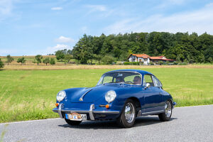 Bad König, Hesse, Germany, Classic Car Festival, Porsche 356 SC, year of manufacture 1964, 4-cylinder boxer engine, 95 hp, 1582 cc Bad König, Hesse, Germany, Classic Car Festival, Porsche 356 SC, year of manufacture 1964, 4-cylinder boxer engine, 95 hp, 1582 cc