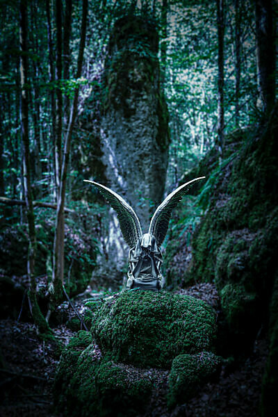 Bildagentur Mauritius Images Mysticism Angels In The Forest Cgi