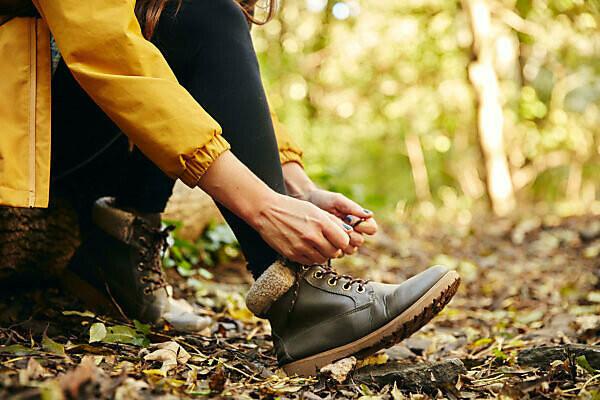 Woodland shoes sale lace tying