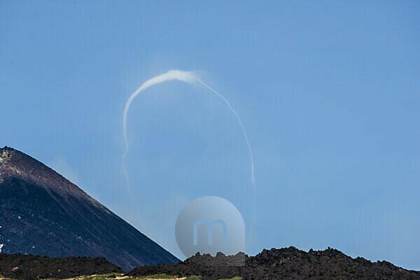 Premium Photo | Summit crater of etna volcano with ring smoke spectacular  phenomenon of steam areola during the eruption