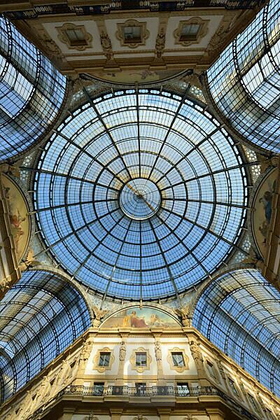 Bildagentur Mauritius Images Italy Lombardy Milan Vittorio Emmanuel Ii Gallery Shopping Arcade Built On The 19th Century By Giuseppe Mengoni The Glass Roof