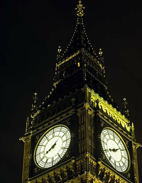 Bildagentur Mauritius Images Grossbritannien London Big Ben Himmel Nacht England Stadt Hauptstadt Bauwerk Historisch Architektur Parlamentsgebaude Detail Turm Uhrturm Uhr Ziffernblatt Beleuchtet Glockenturm Turmuhr Turmspitze