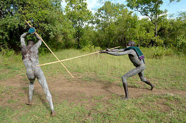 Surma Donga stick fighting - Omo Ethiopia, Once on the fiel…