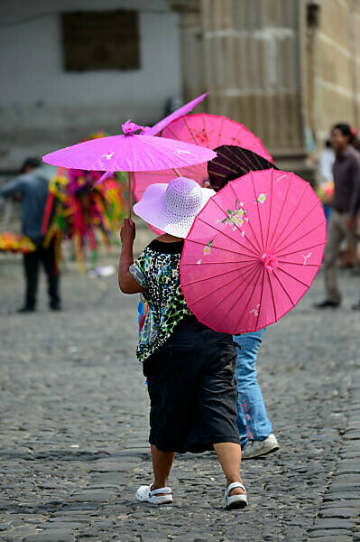 Selling umbrellas store