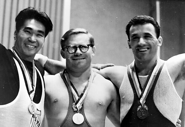 Bildagentur Mauritius Images Tommy Kono Gyozo Veres G And Geza Toth At European Weightlifting Chapionships In Budapest 22 September 1962