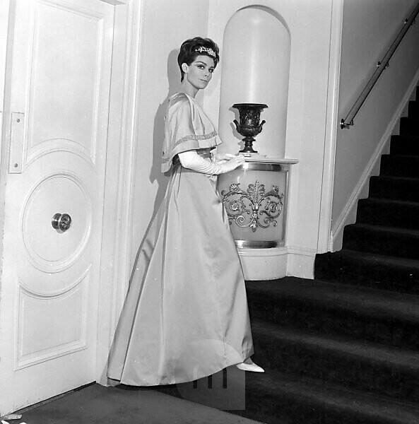 green emerald velvet dress ASHLEYlauren 11962 Fully Beaded Fringe Red Carpet Gown main image 1