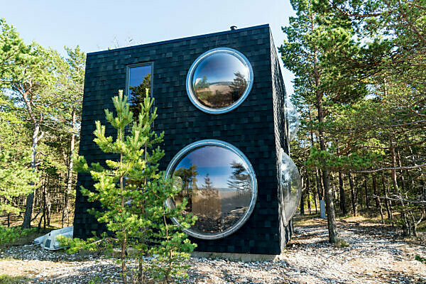 Estonia, Baltic Sea island Hiiumaa, holiday home on the north coast, round windows