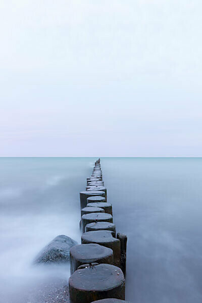 Germany, Mecklenburg-Western Pomerania, Wustrow, breakwater, groynes, Baltic Sea.